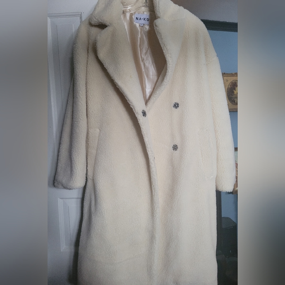 NA-KD Cream Teddy Coat